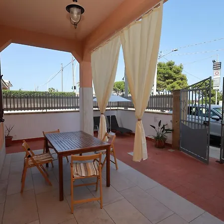 Holiday home Golden Avola